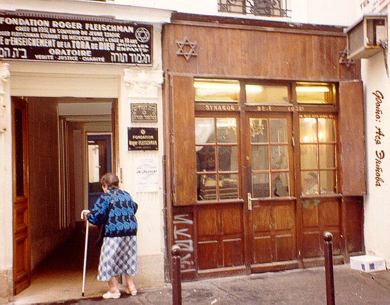 042b-paris.jpg